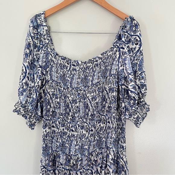 Max Studio Printed Smocked Bodice Tiered Maxi Dress Cruise Vacation Beach Resort - Picture 5 of 11